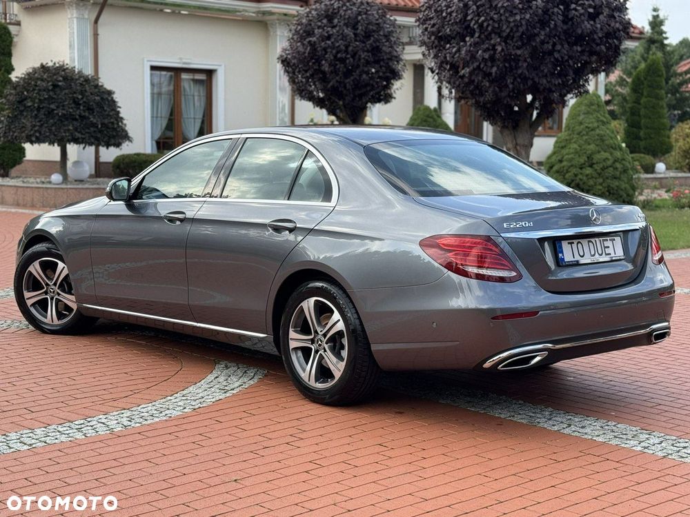 Mercedes-Benz Klasa E - 14