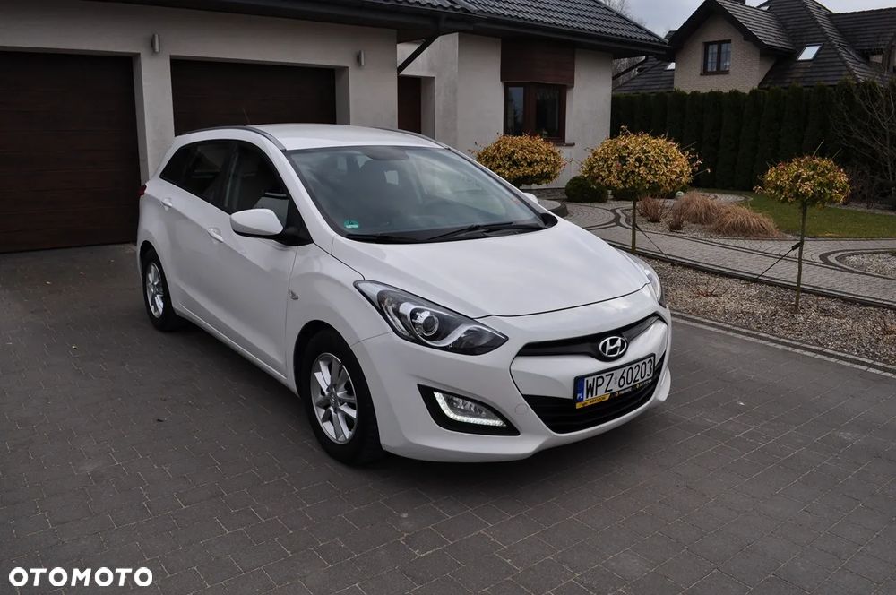 Hyundai i30 1.6 CRDi Fifa World Cup Edition - 2