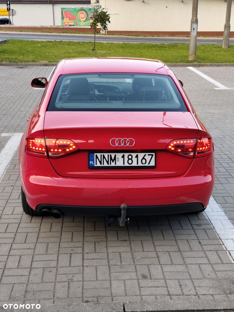 Audi A4 Limousine - 4