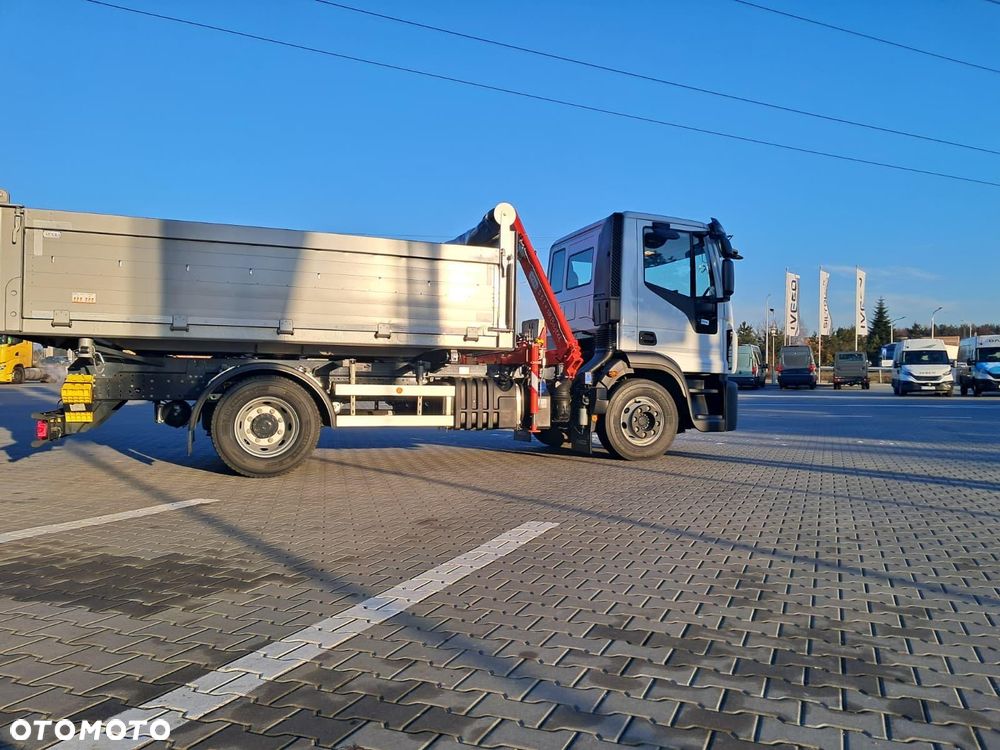 Iveco EUROCARGO Wywrotka z HDS DMC 11.9T - 15