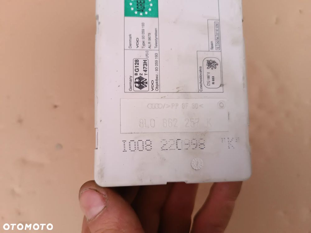 AUDI A3 A4 A8 POMPKA CENTRALNEGO ZAMKA 8L0862257K - 2