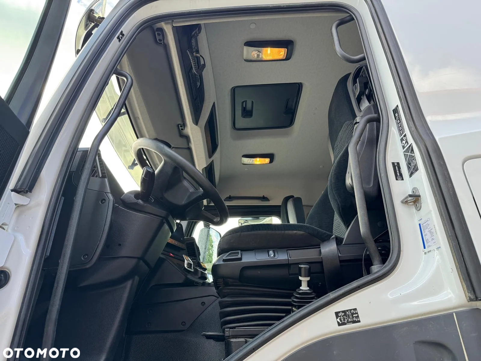 Mercedes-Benz AROCS 4145 8X8 EURO6 WYWROTKA TRÓJSTRONNA Z BORDATIKIEM - 15