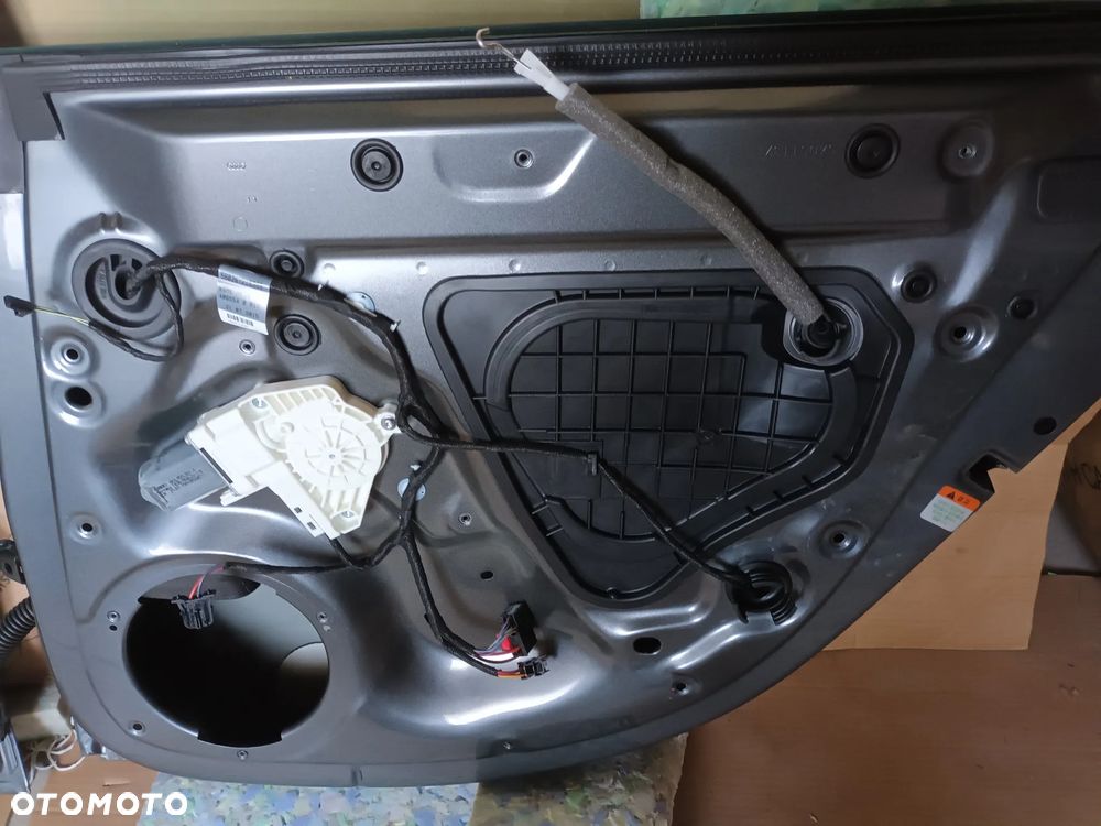 AUDI A5 8T lift S-line SPORTBACK para drzwi prawe przód tył 0C0C LX7R 16km - 17