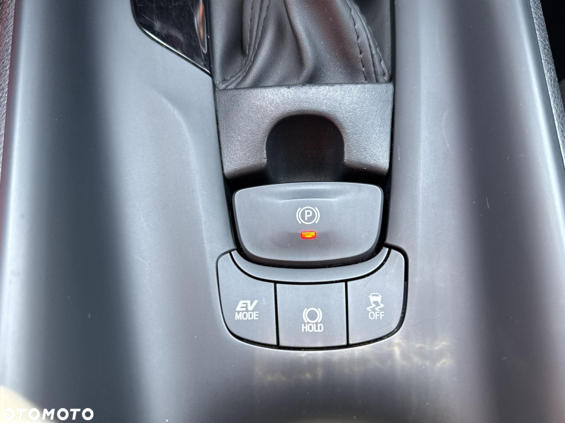 Toyota C-HR - 21