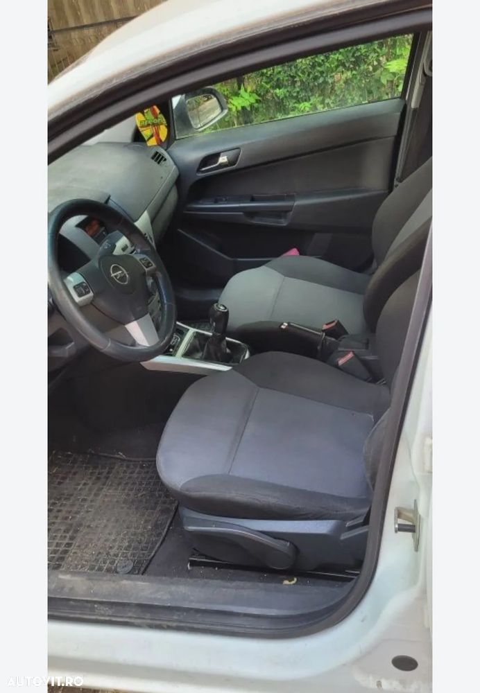Opel Astra - 4