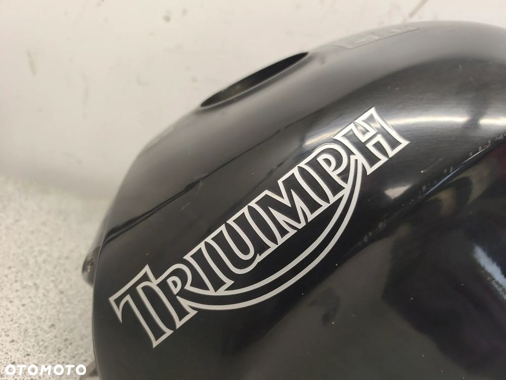 Bak, zbiornik paliwa Triumph Daytona 955i 955 - 10
