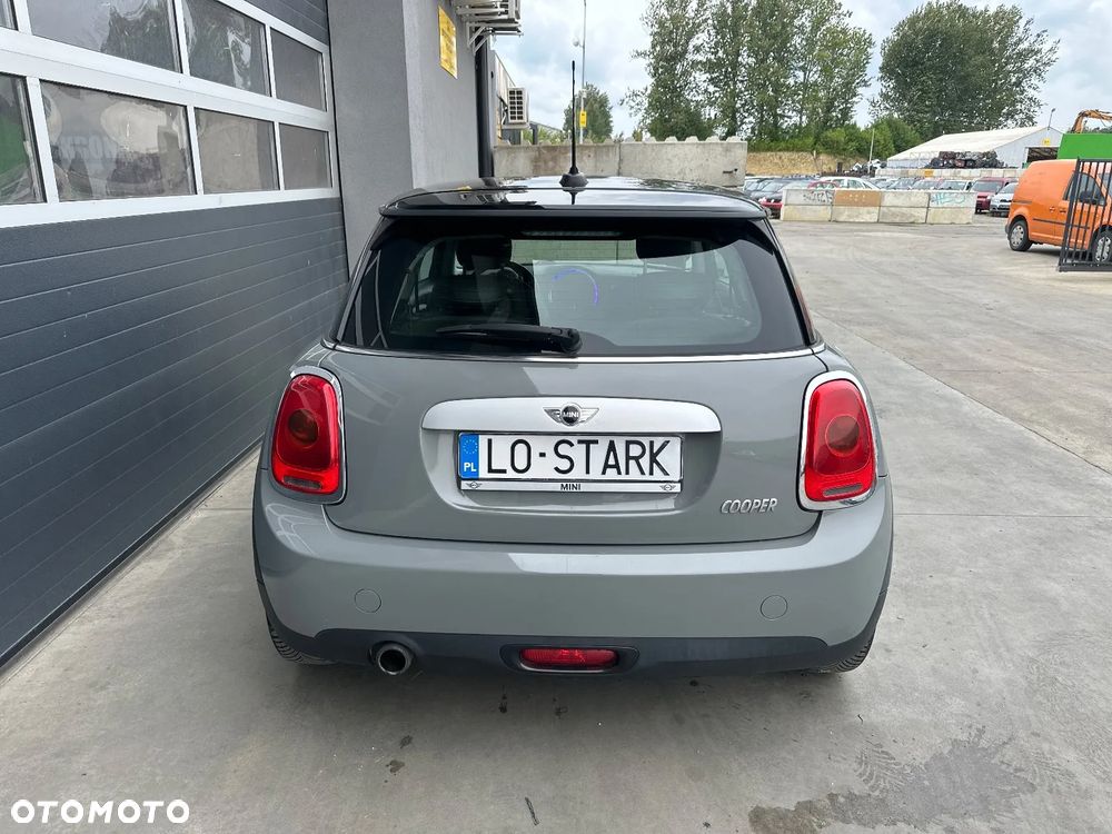 MINI Cooper Standard - 3
