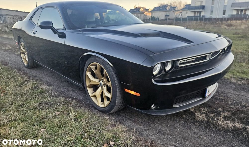 Dodge Challenger - 3