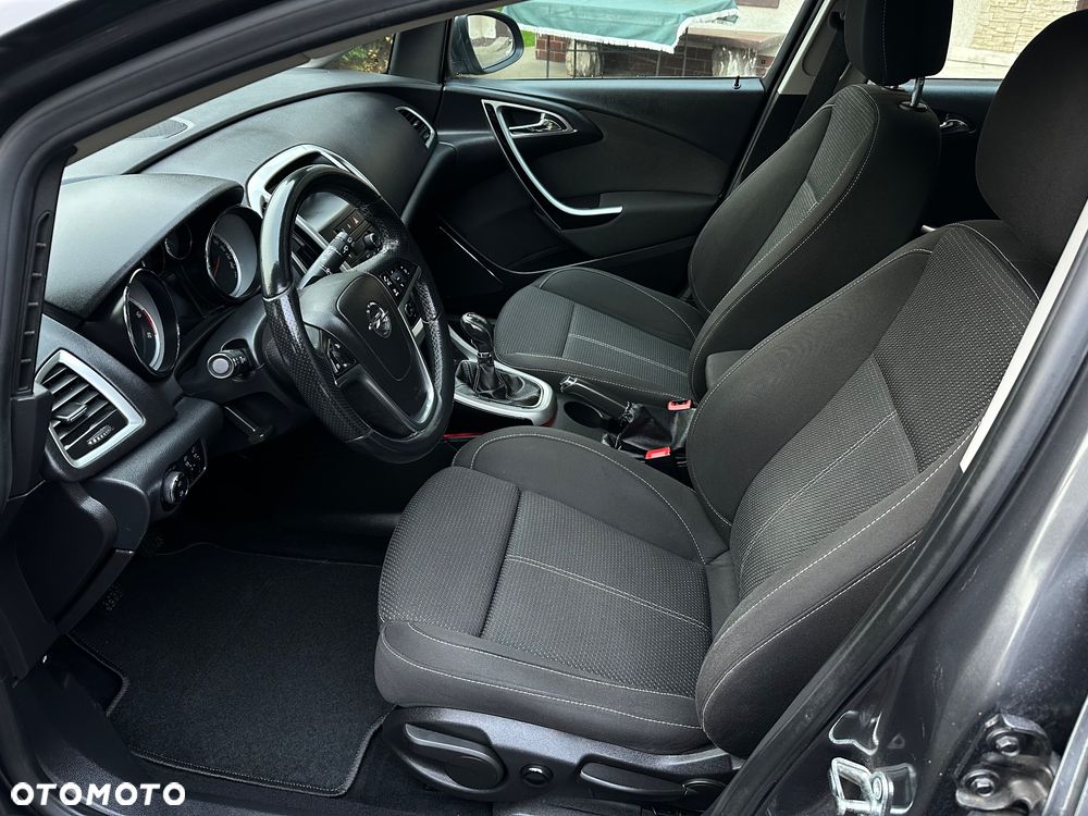 Opel Astra 2.0 CDTI DPF SportsTourer Edition - 12