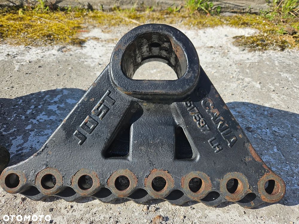 SCANIA łapy siodła Jost 190 * 1517587 ; 1517588 - 3