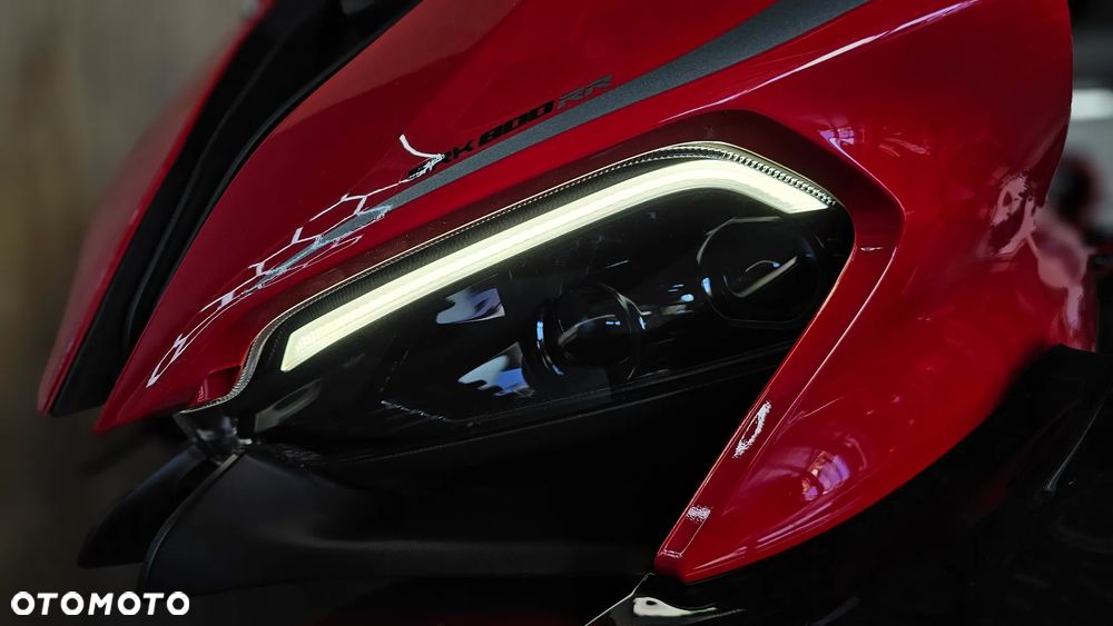 QJMOTOR SRK 800RR - 10