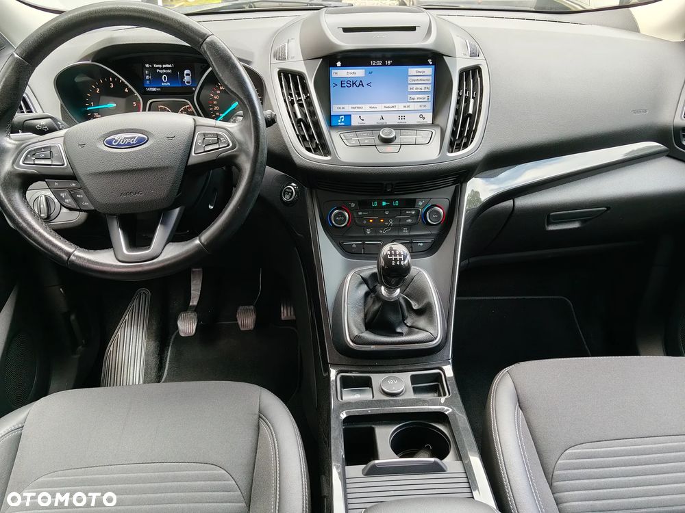 Ford Kuga 2.0 TDCi 2x4 Titanium - 20