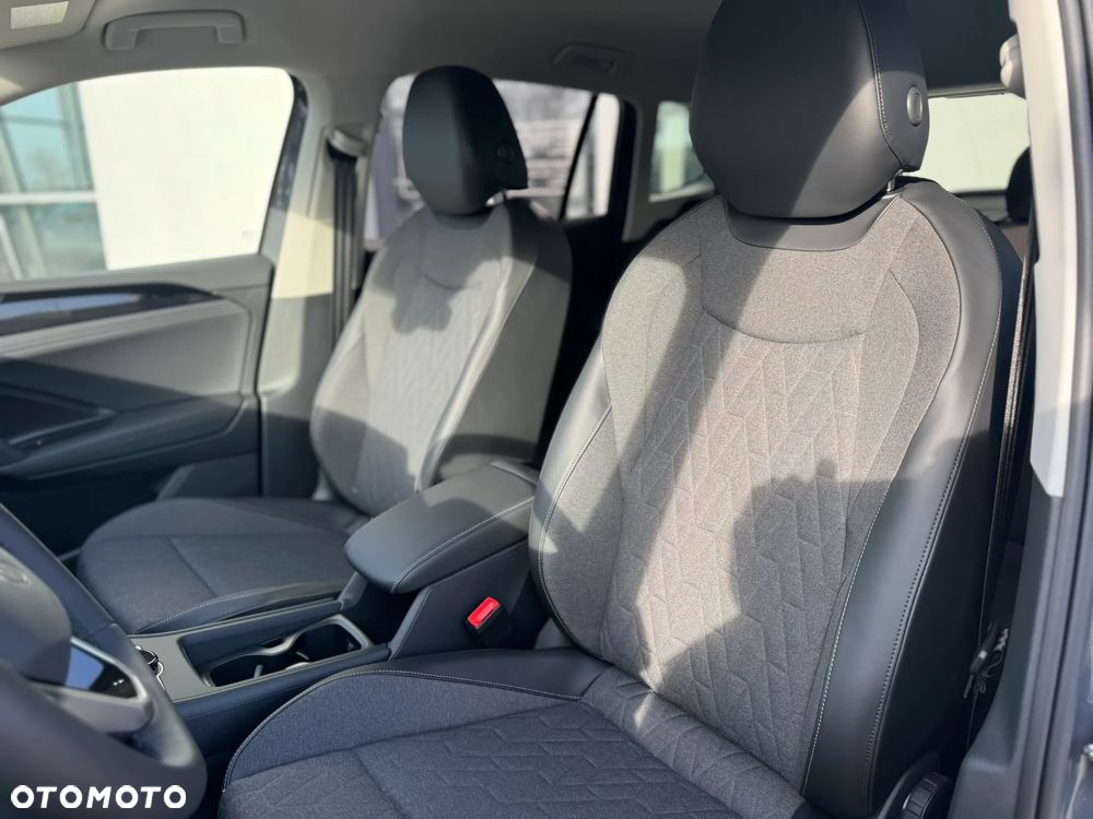 Volkswagen Tiguan - 13