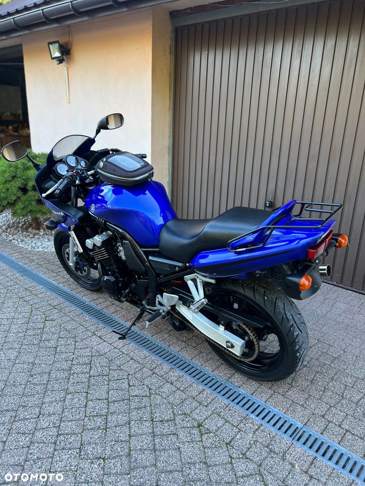 Yamaha FZS - 5