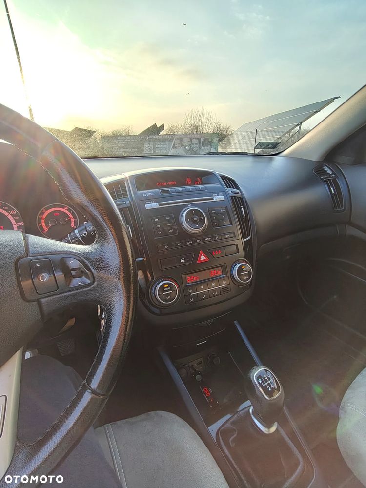 Kia Ceed 2.0 crdi Optimum - 13