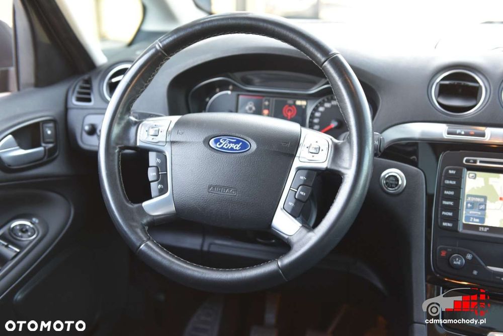 Ford Galaxy - 24