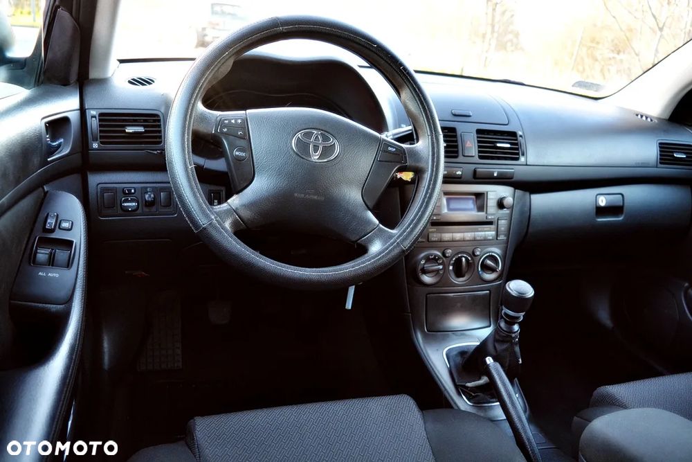 Toyota Avensis 2.0 D-4D Luna - 7