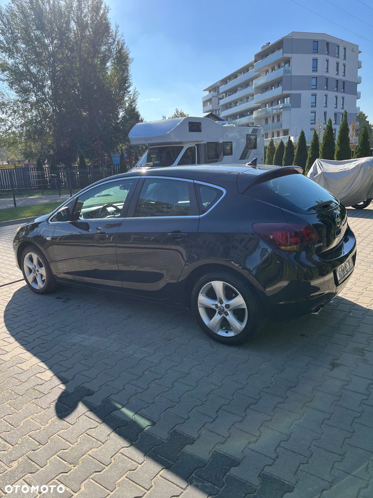 Opel Astra - 9