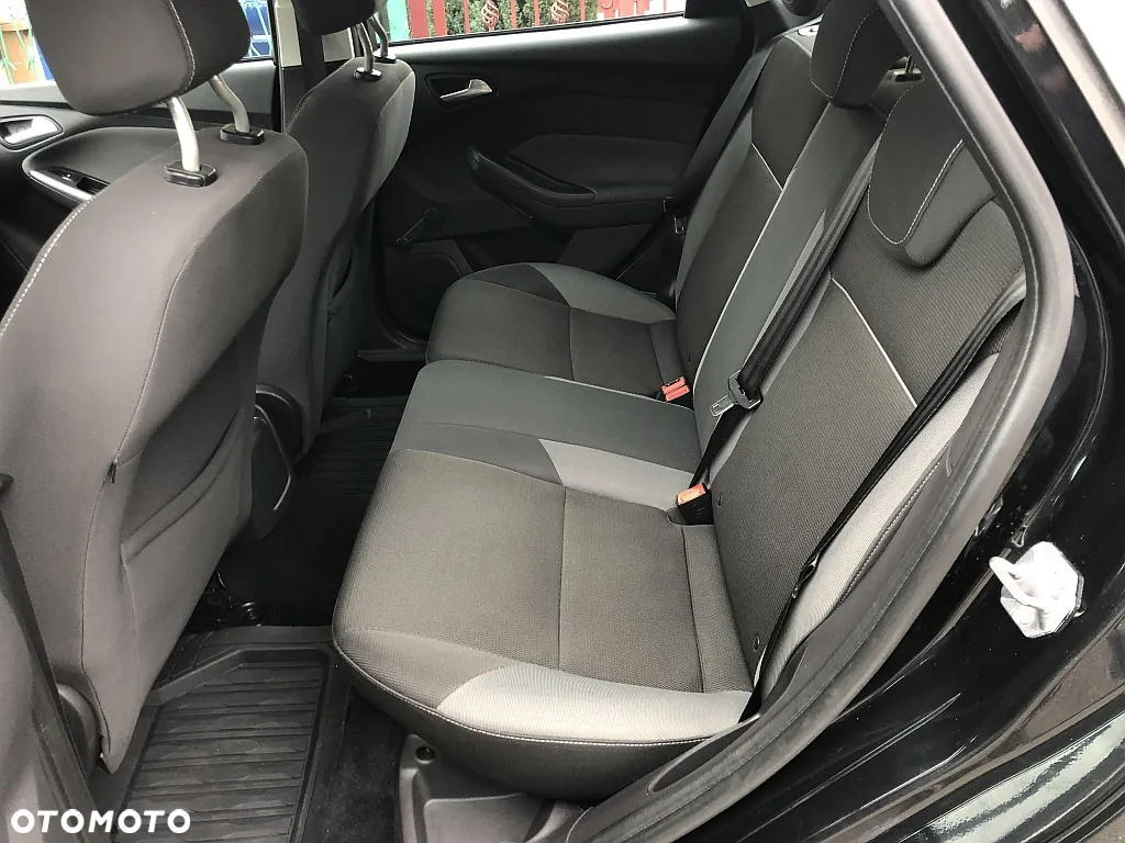 Ford Focus 1.6 Trend - 12