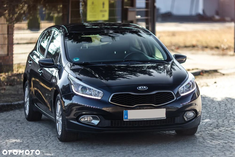 Kia Ceed 1.6 CRDi 128 97g Edition 7 - 5