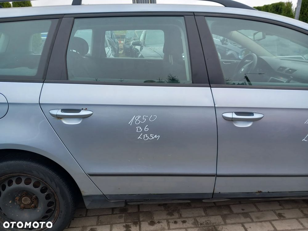 VW PASSAT B6 DRZWI PRAWE TYLNE PRAWY TYŁ KOMBI KOLOR: LB5M - 1