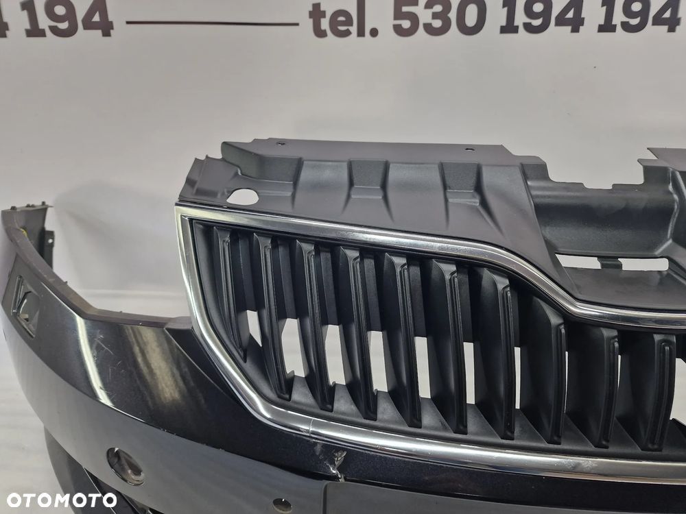 SKODA FABIA 3 III 6V0 14- ZDERZAK PRZEDNI PRZÓD NA SPRYSKI + 4X PDC , NR 6V0807221 , NR AUKCJI NZ811 - 17