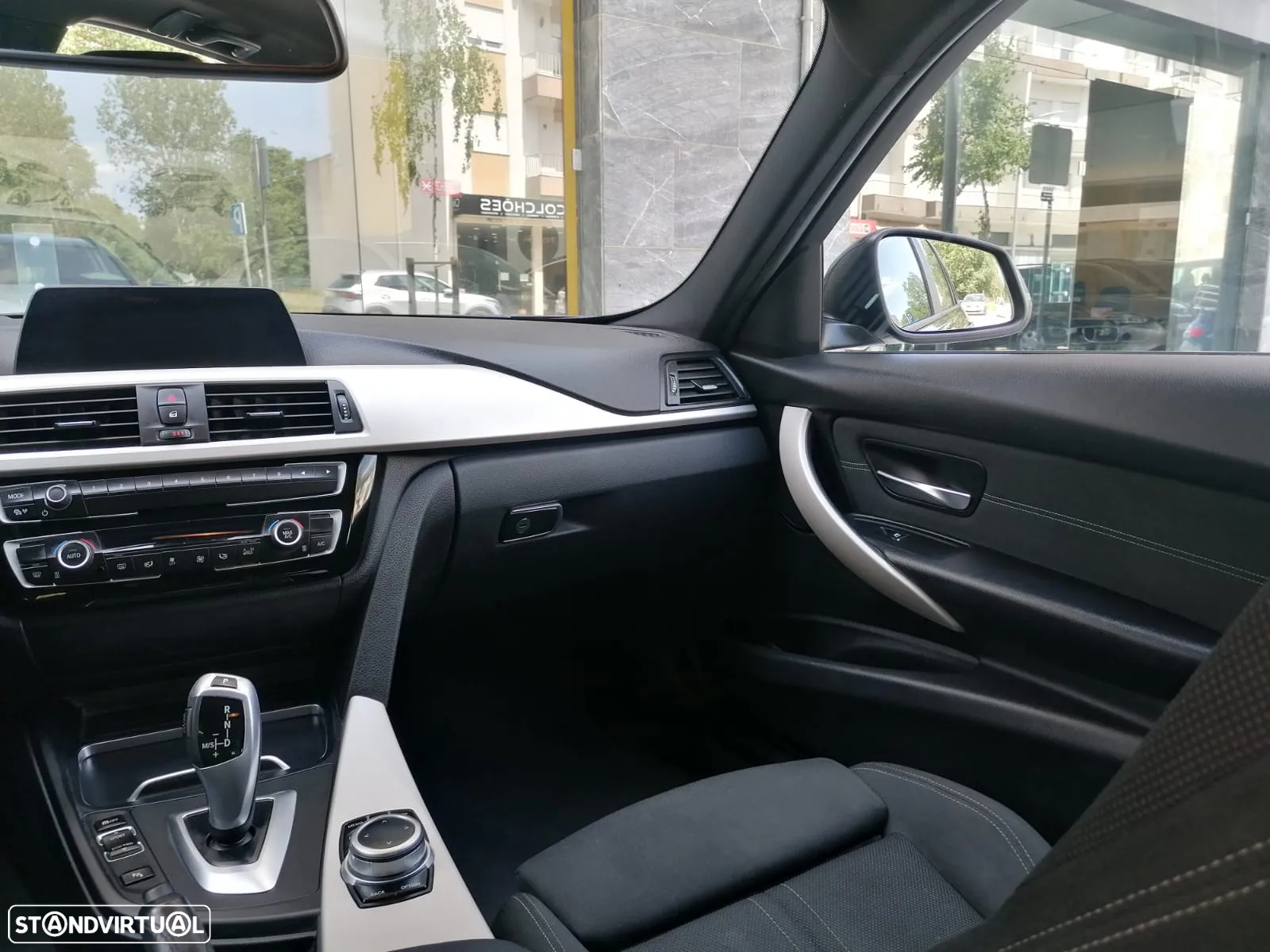 BMW 318 d Touring Advantage Auto - 21