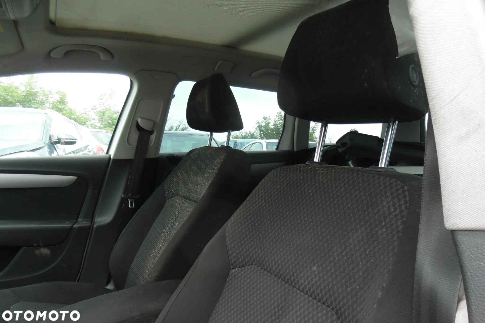 Volkswagen Passat 1.6 TDI Comfortline - 8