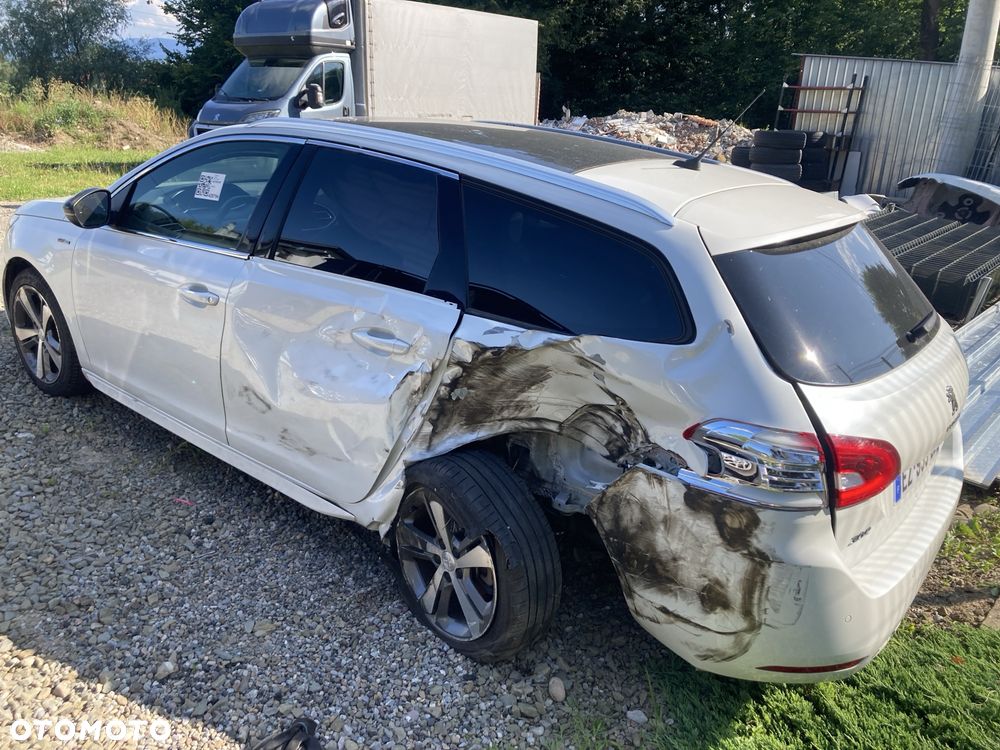 Peugeot 308 - 3