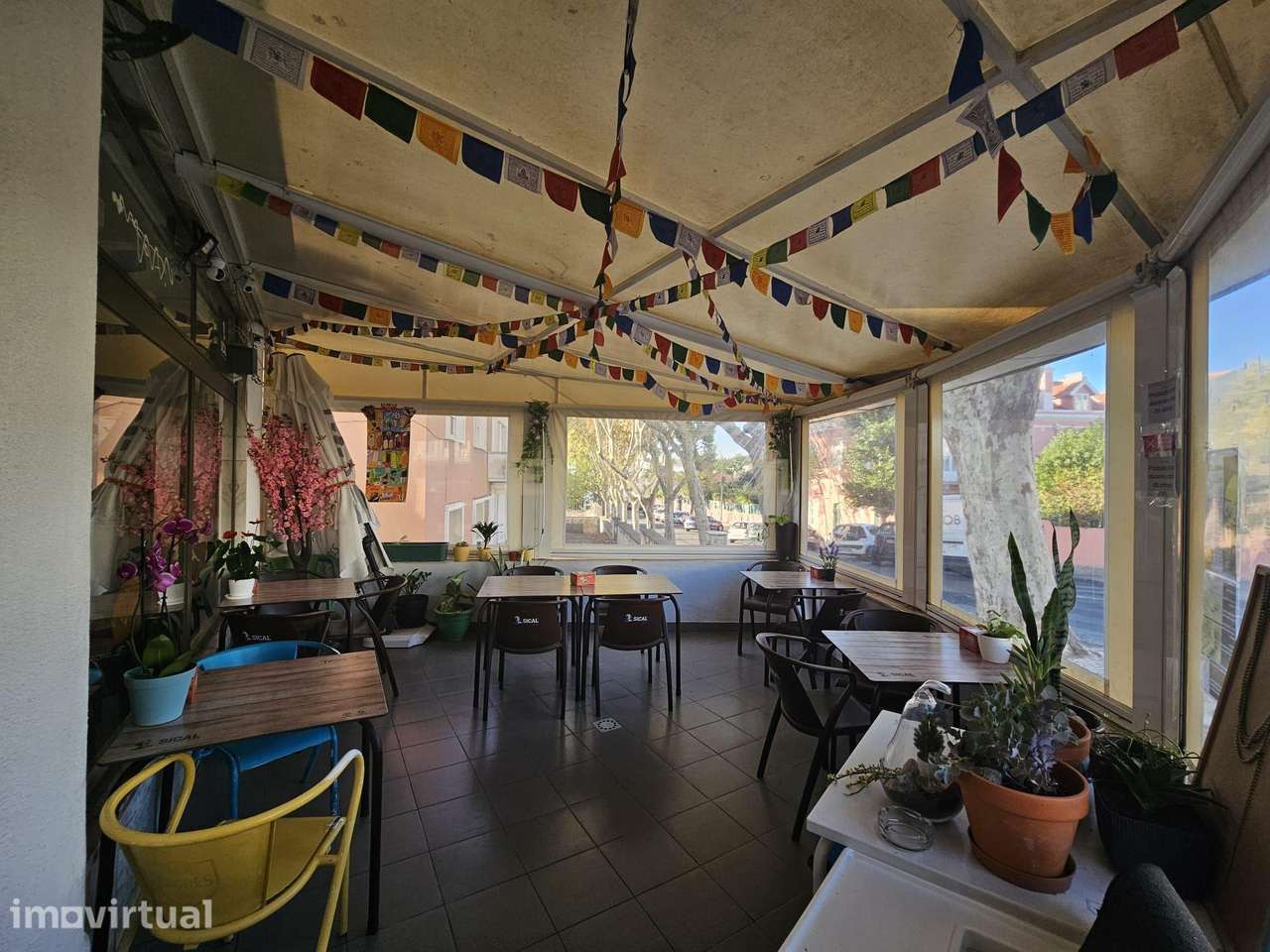 Trespasse Snack Bar com esplanada  | Paço De Arcos - Grande imagem: 5/6