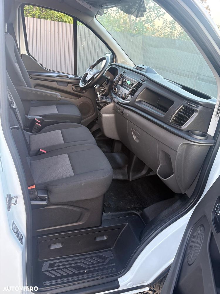 Ford Transit Custom - 8