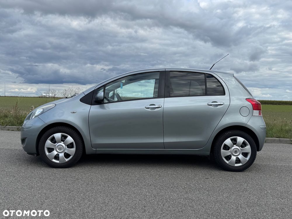 Toyota Yaris - 7