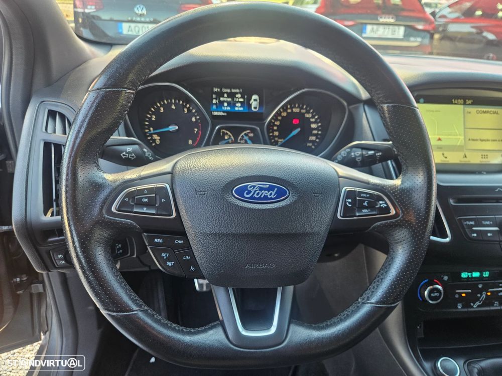 Ford Focus 1.0 EcoBoost ST-Line - 28