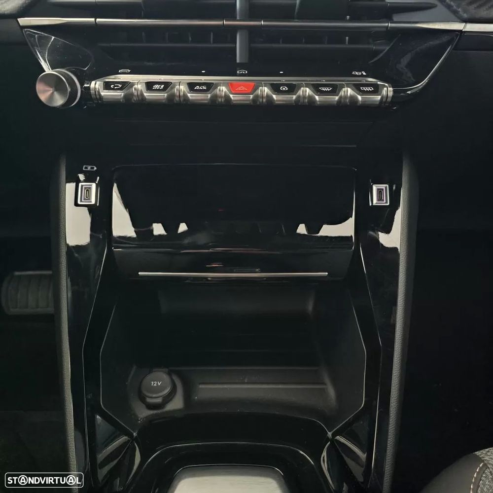 Peugeot e-2008 54 kWh Allure - 30