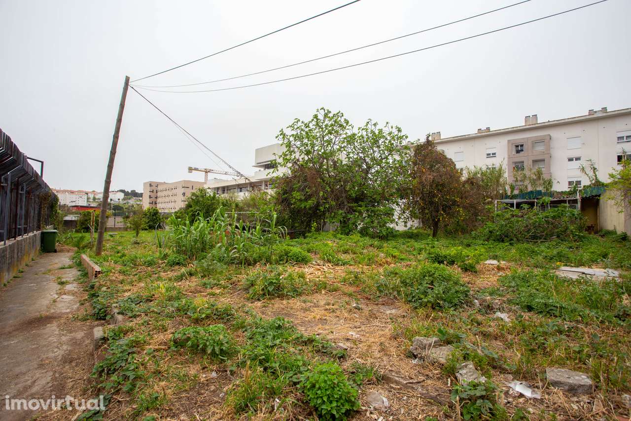 Terreno Rústico na Ajuda: Oportunidade Única para Investimento e Desen - Grande imagem: 2/7