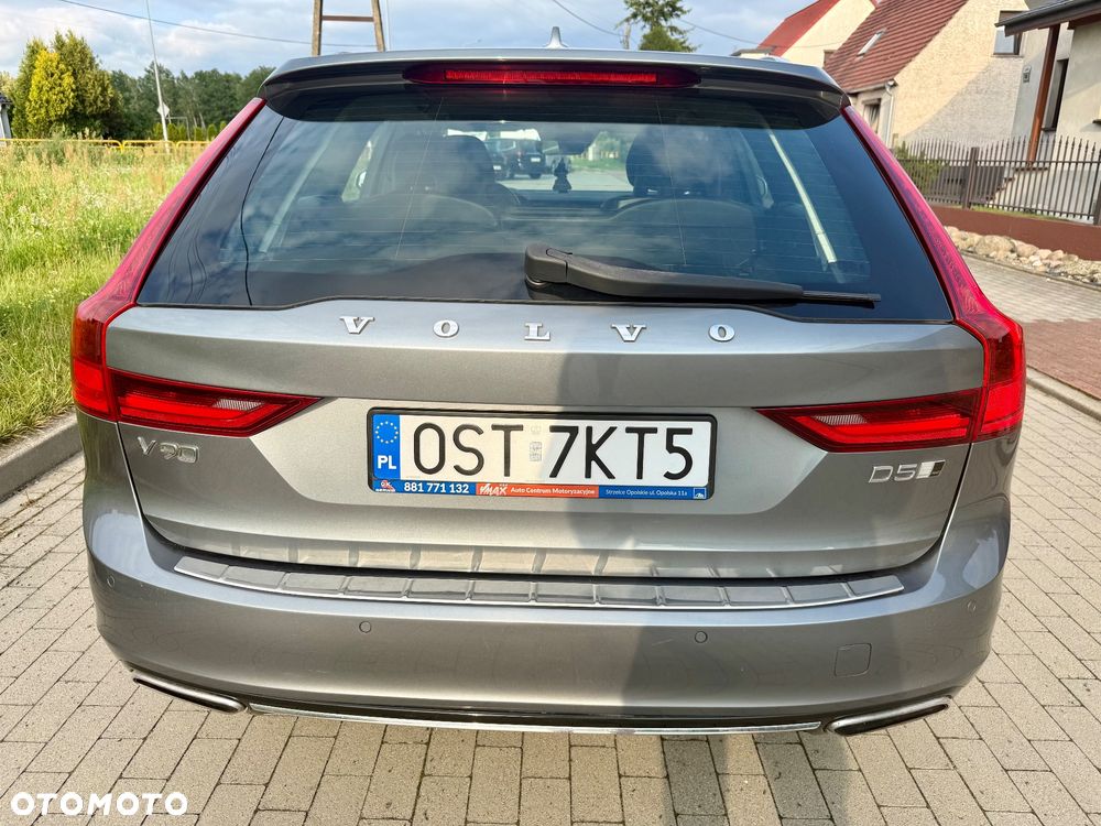 Volvo V90 D5 AWD Geartronic Momentum - 8