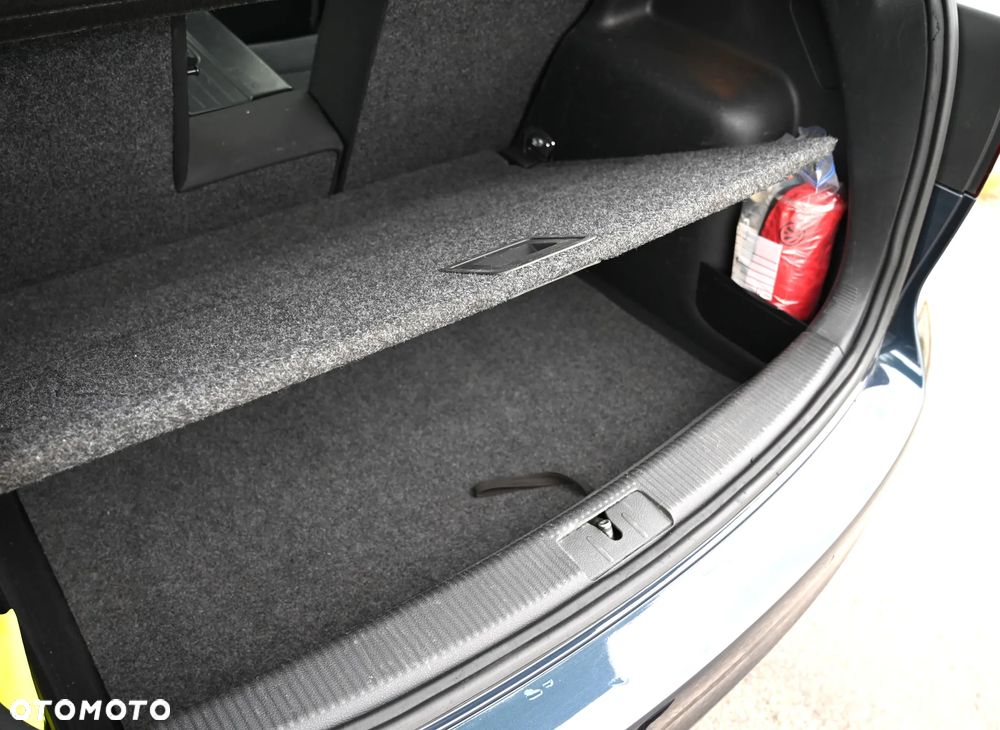 Volkswagen Golf Plus 2.0 TDI Comfortline - 27