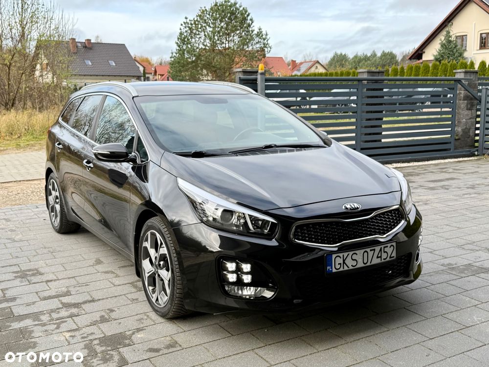 Kia Ceed 1.6 CRDi 136 DCT ISG SW GT Line - 4