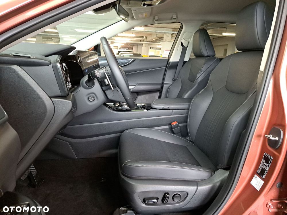 Lexus NX - 12