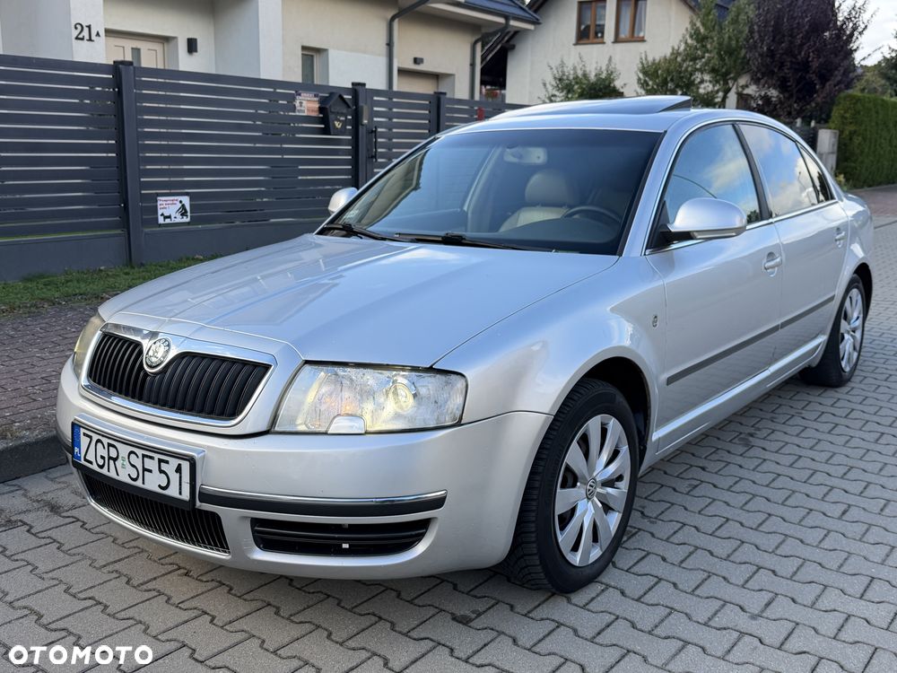 Skoda Superb - 1