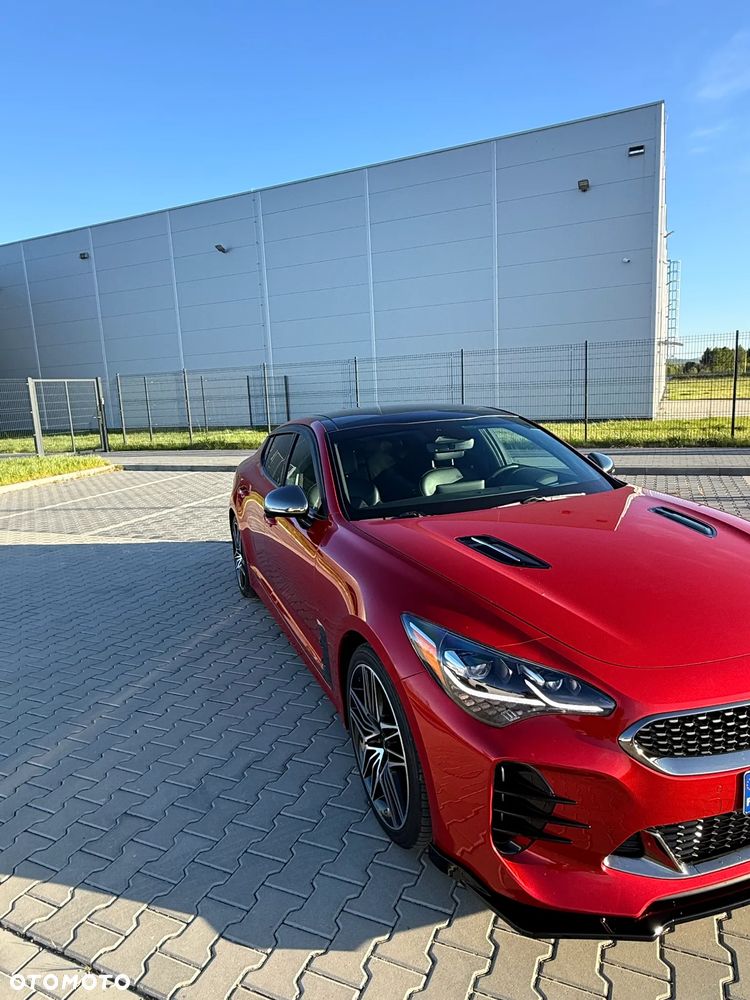 Kia Stinger - 2