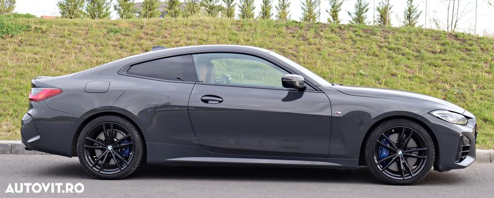 BMW M4 M440i xDrive - 9