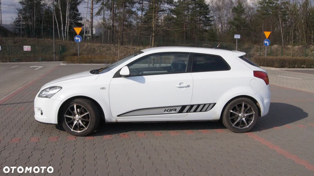 Kia Ceed 1.6 Crdi Comfort + - 5