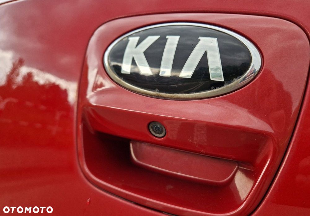 Kia Rio 1.4 Dream Team Edition - 30