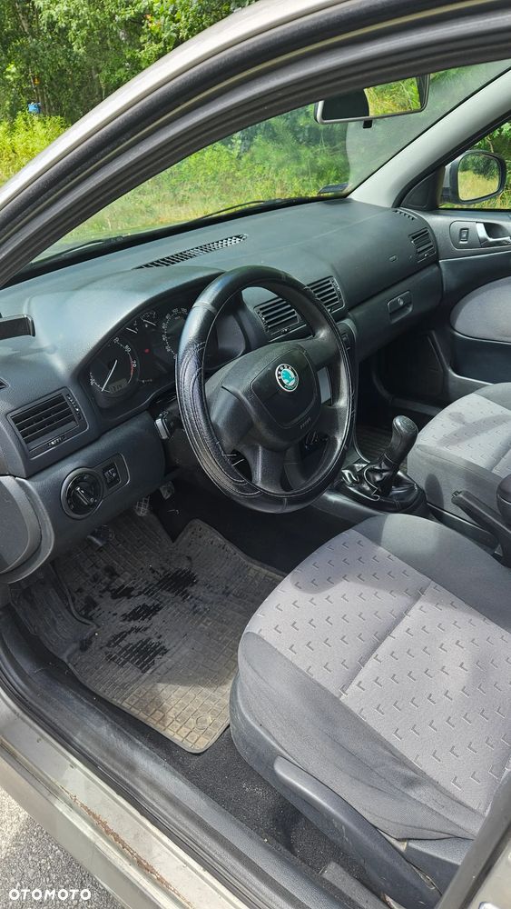 Skoda Octavia 1.6 Tour - 15