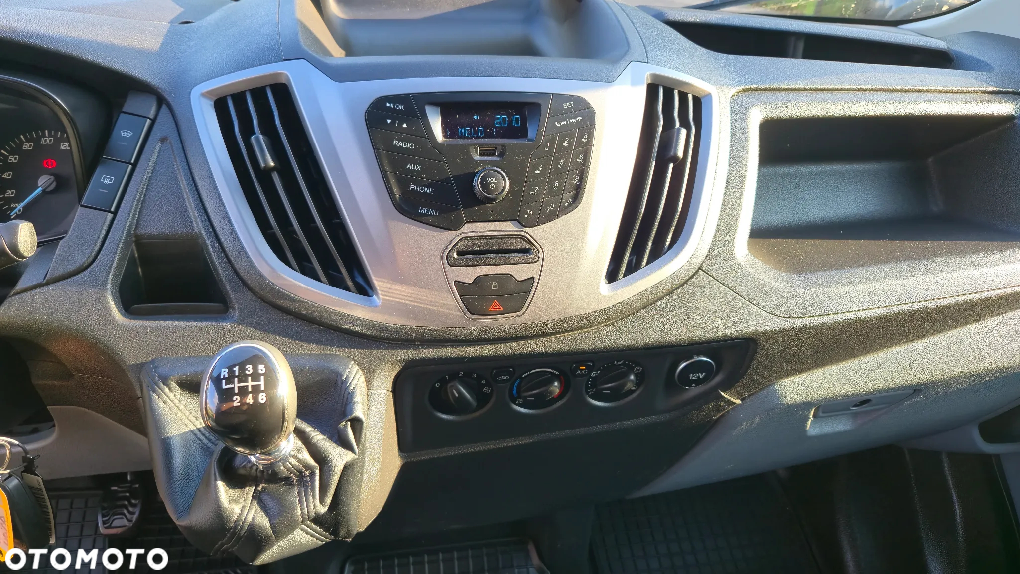 Ford Transit - 13