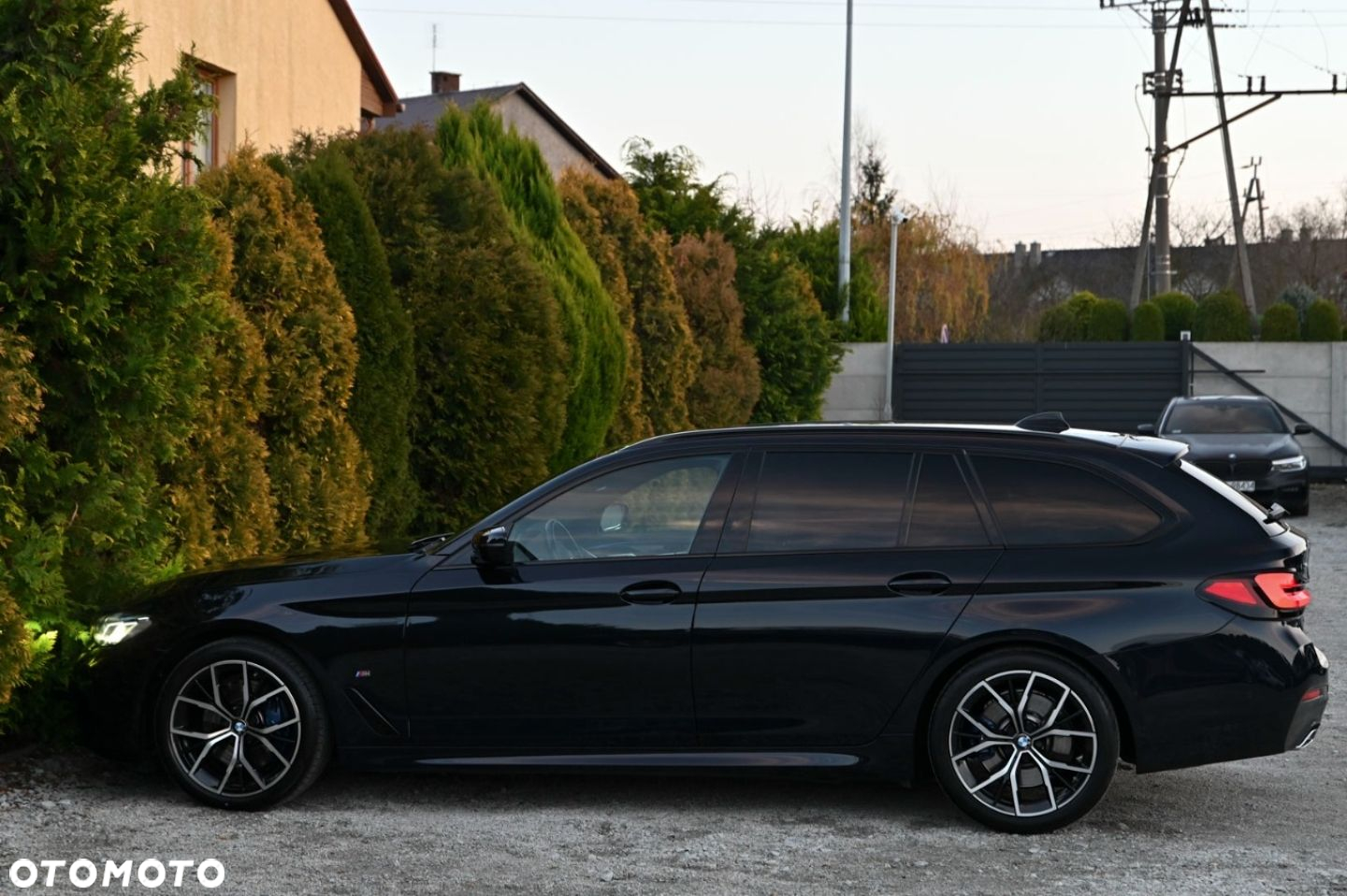 BMW Seria 5 530i xDrive Touring M Sport Edition - 4