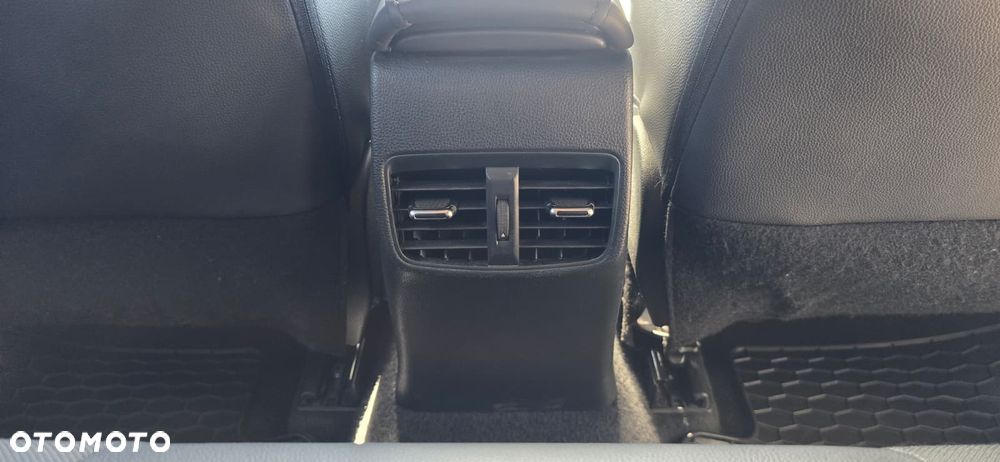 Toyota Corolla - 38