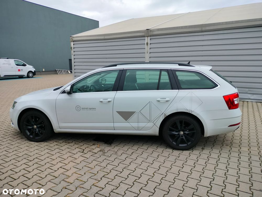 Skoda Octavia 2.0 TDI Style DSG - 4
