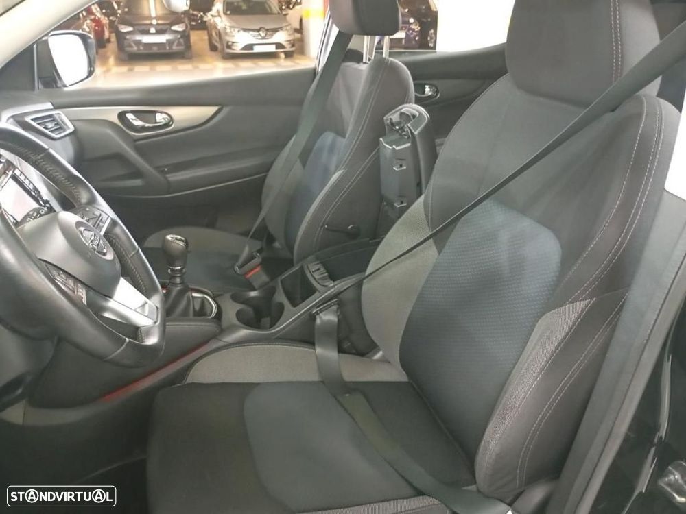 Nissan Qashqai 1.5 dCi N-Connecta J18 - 8